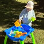 Vandens ir smėlio staliukas žaidimams su 9 priedais – Paveikslėlis 10