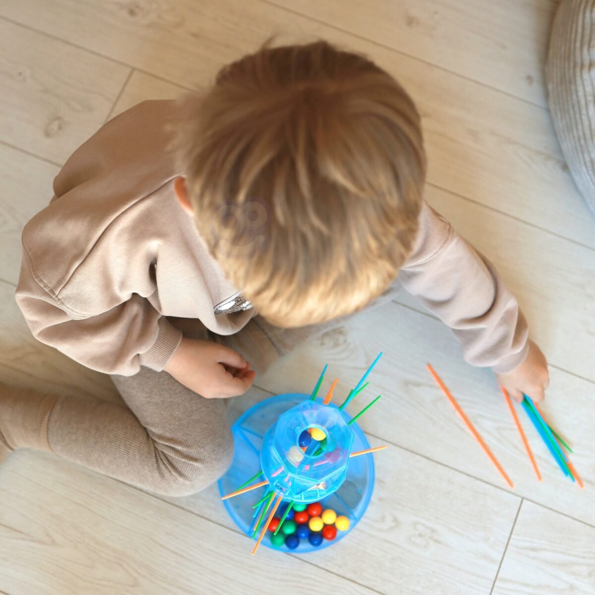 Vikrumo žaidimas krentantys kamuoliukai – Paveikslėlis 6