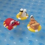 Vonios laivelis su dušeliu ir figūrėlėmis – Paveikslėlis 9