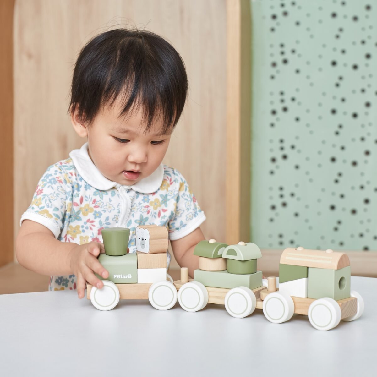 Medinis traukinukas konstruktorius su vagonėliais ir kaladėlėmis – Paveikslėlis 6