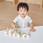 Medinis traukinukas konstruktorius su vagonėliais ir kaladėlėmis – Paveikslėlis 8