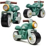 Žalias retro paspiriamas motociklas tyliais ratais