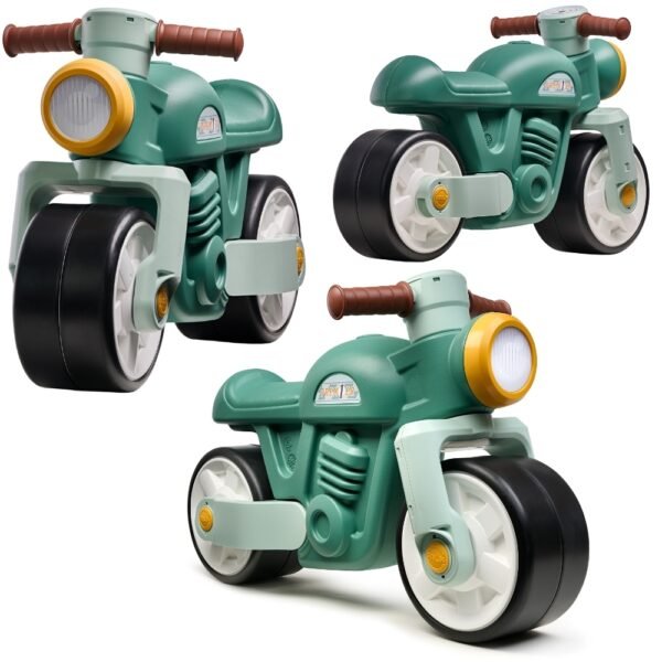 Žalias retro paspiriamas motociklas tyliais ratais