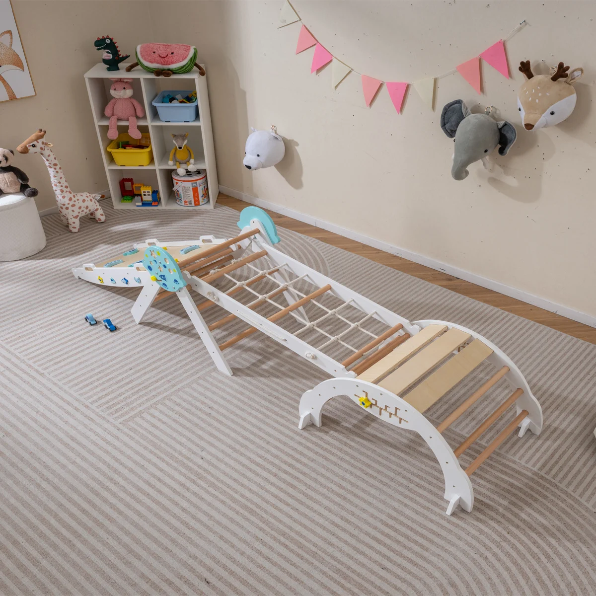 medinis-montessori-laipiojimo-ir-zaidimu-rinkinys-9-viename-balta Medinis Montessori laipiojimo ir žaidimų rinkinys (Balta)