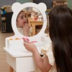 Medinis tualetinis staliukas mergaitėms su kėdute ir vienaragio aksesuarais – Paveikslėlis 3