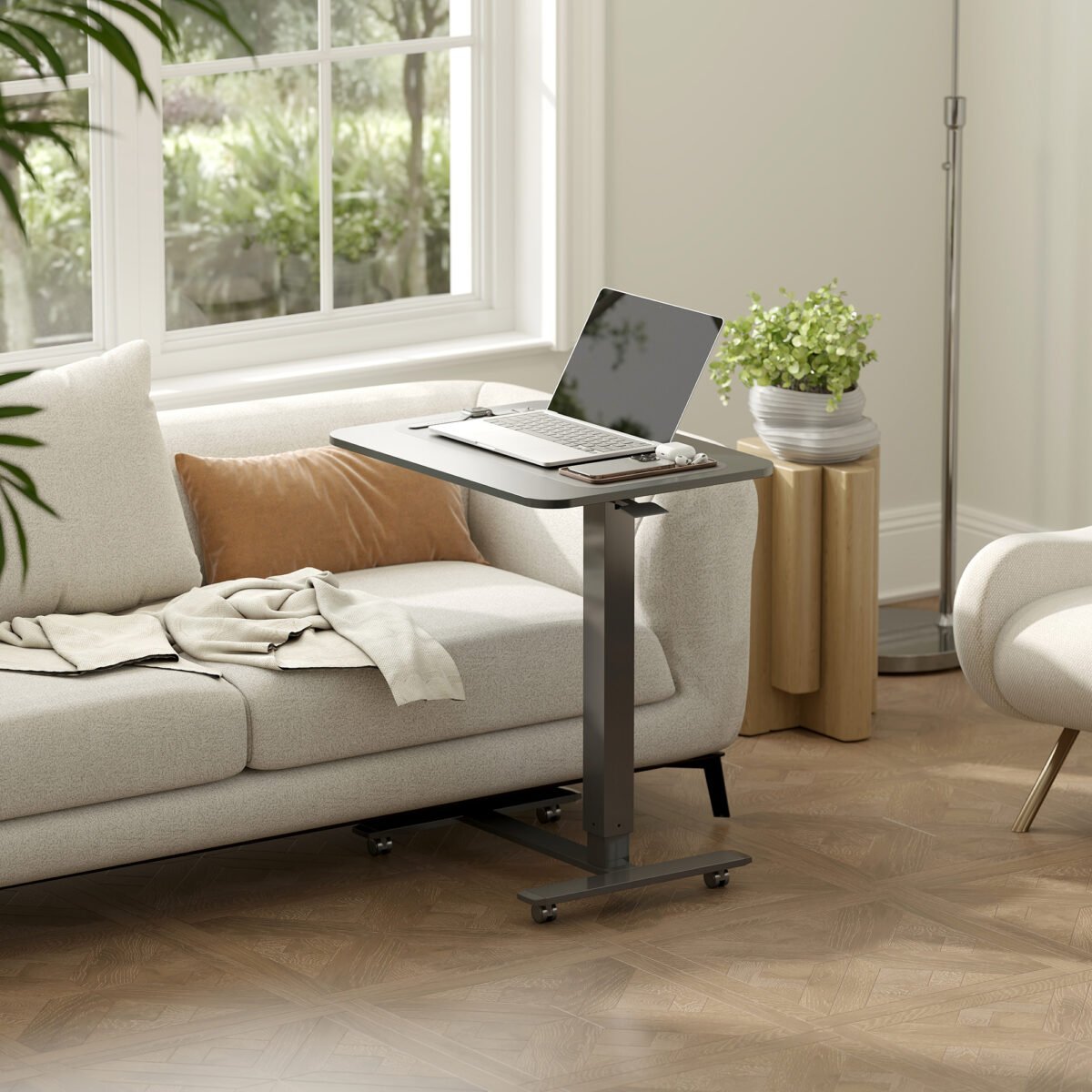 Reguliuojamo aukščio staliukas nešiojamam kompiuteriui su C formos pagrindu ir ratukais – Paveikslėlis 2