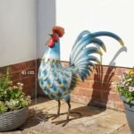 Metalinė sodo gaidžio skulptūra su tvirtinimu į gruntą 41 cm