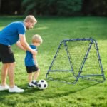 Sulankstoma reguliuojamo kampo treniruočių sienelė futbolui ir rankiniui
