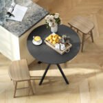 Apvalus valgomojo stalas medžio imitacijos paviršiumi ir X formos kojomis 80 cm – Paveikslėlis 9