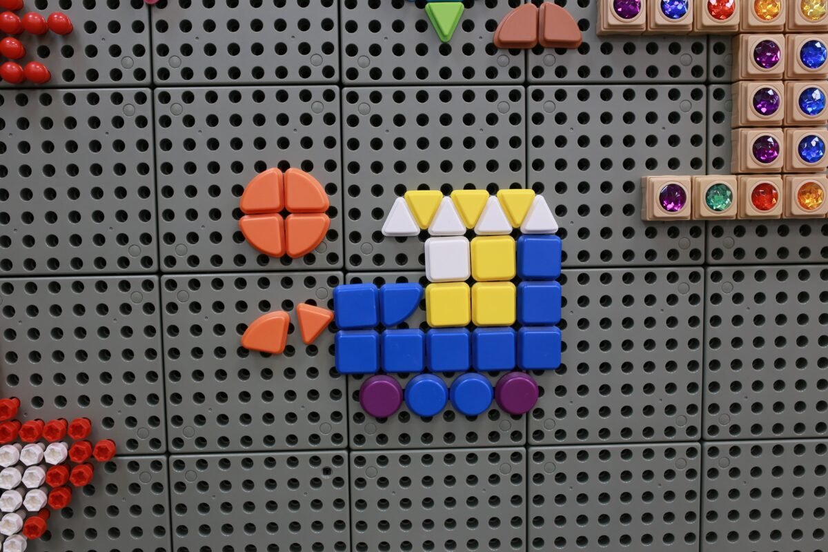 Geometrinių formų konstravimo kaišteliai STEAM lentoms, 64 vnt. – Paveikslėlis 5