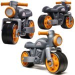 Juodas retro balansinis motociklas su tyliais ratais