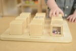 Medinis sensorinis garsų rūšiavimo žaidimas Montessori