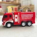 Nuotolinio valdymo gaisrinis automobilis su vandens purškimu