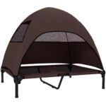 Pakeltas lauko guolis šuniui su stogeliu