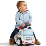 Paspiriamasis greitosios pagalbos automobilis su signalu ir daiktadėže