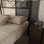 Plieninė viengulė lova 90x200 cm čiužiniui su galvūgaliu, kojūgaliu ir 31 cm aukščio erdve daiktams po lova – Paveikslėlis 9