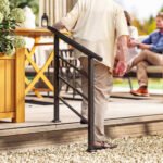 Reguliuojamo kampo laiptų turėklas 1-3 laipteliams – Paveikslėlis 2