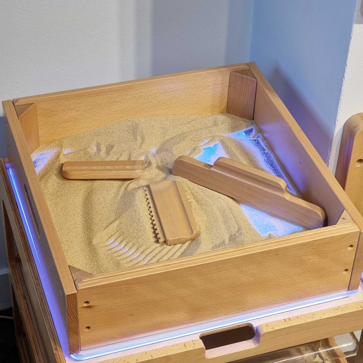 Šviesos stalas piešimui su smėliu ir priedais – Paveikslėlis 8