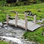 Sodo tiltas iš eglės medienos su turėklais iki 180 kg – Paveikslėlis 2