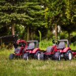 Valtra S4 pedalinis traktorius vaikams su priekaba