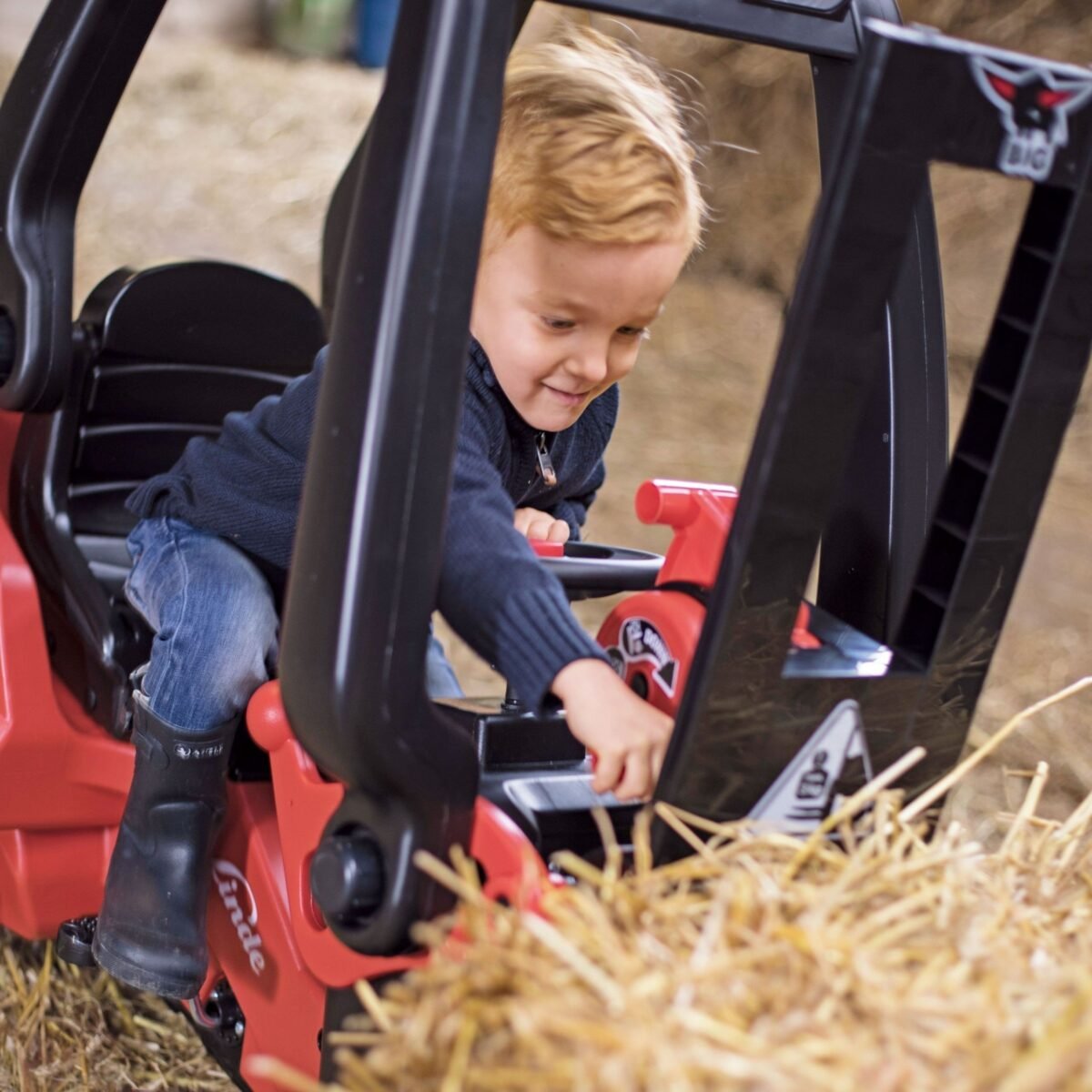 Pedalais minamas šakinis krautuvas su palete – Paveikslėlis 3