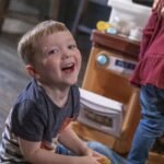 Didelė vaikiška žaidimų virtuvėlė su garsais, šviesomis ir priedais – Paveikslėlis 11