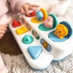 Lavinamasis interaktyvus žaislas su iššokančiais gyvūnėliais