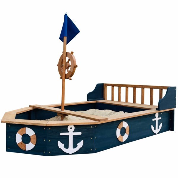 Medinė piratų laivo smėliadėžė su daiktadėže