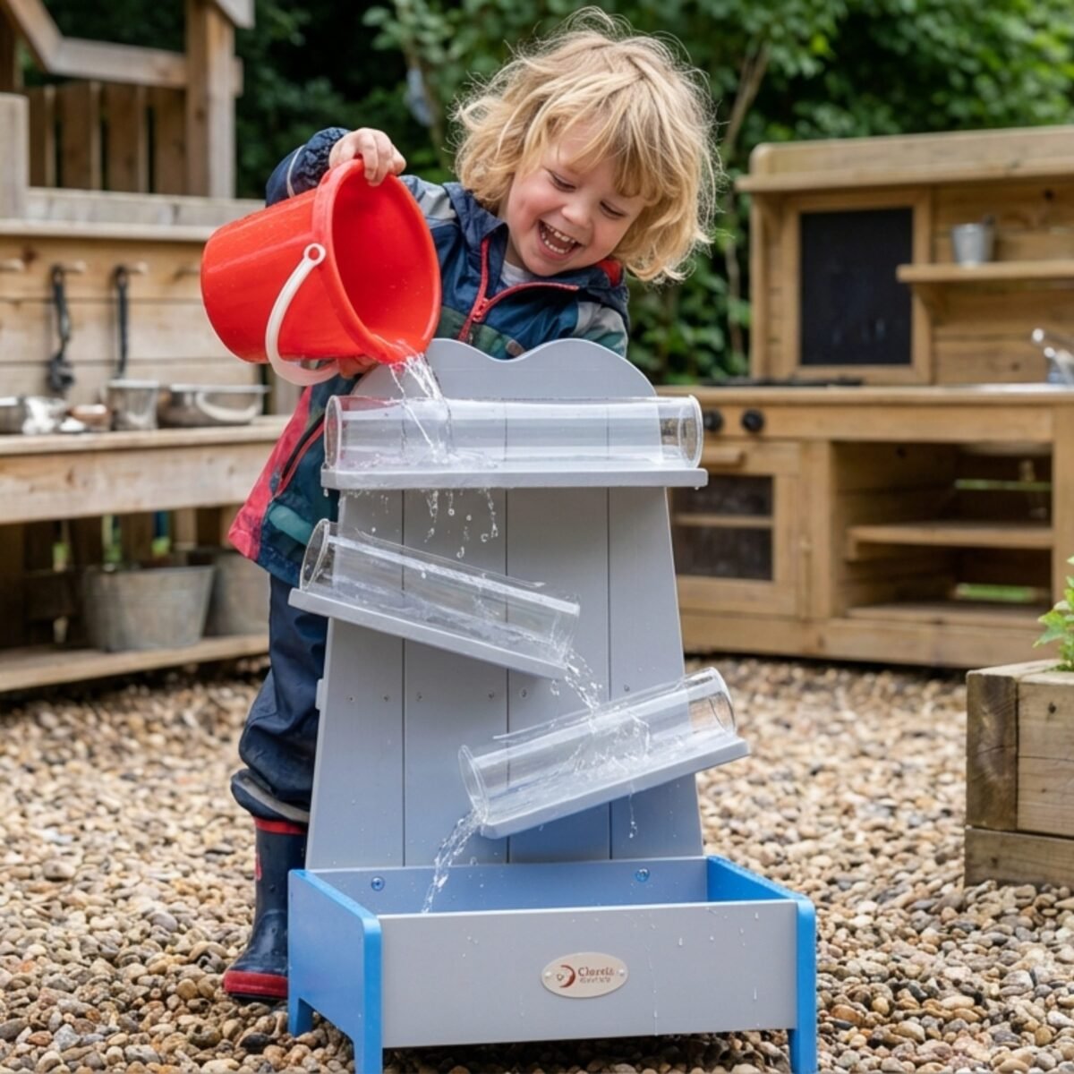 Medinė vandens kaskada su latakais ir talpykla – Paveikslėlis 4