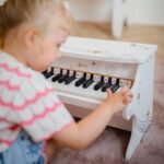 Medinis pianinas vaikams su mokomąja knygele – Paveikslėlis 4