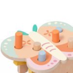 Pastelinis medinis Montessori kalimo staliukas drugelis su plaktuku – Paveikslėlis 3