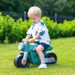 Perdirbto plastiko paspirtukas-motociklas pusiausvyrai