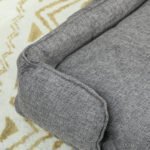 Šunų sofa su plaunamu užvalkalu ir pakeltomis medinėmis kojelėmis – Paveikslėlis 9