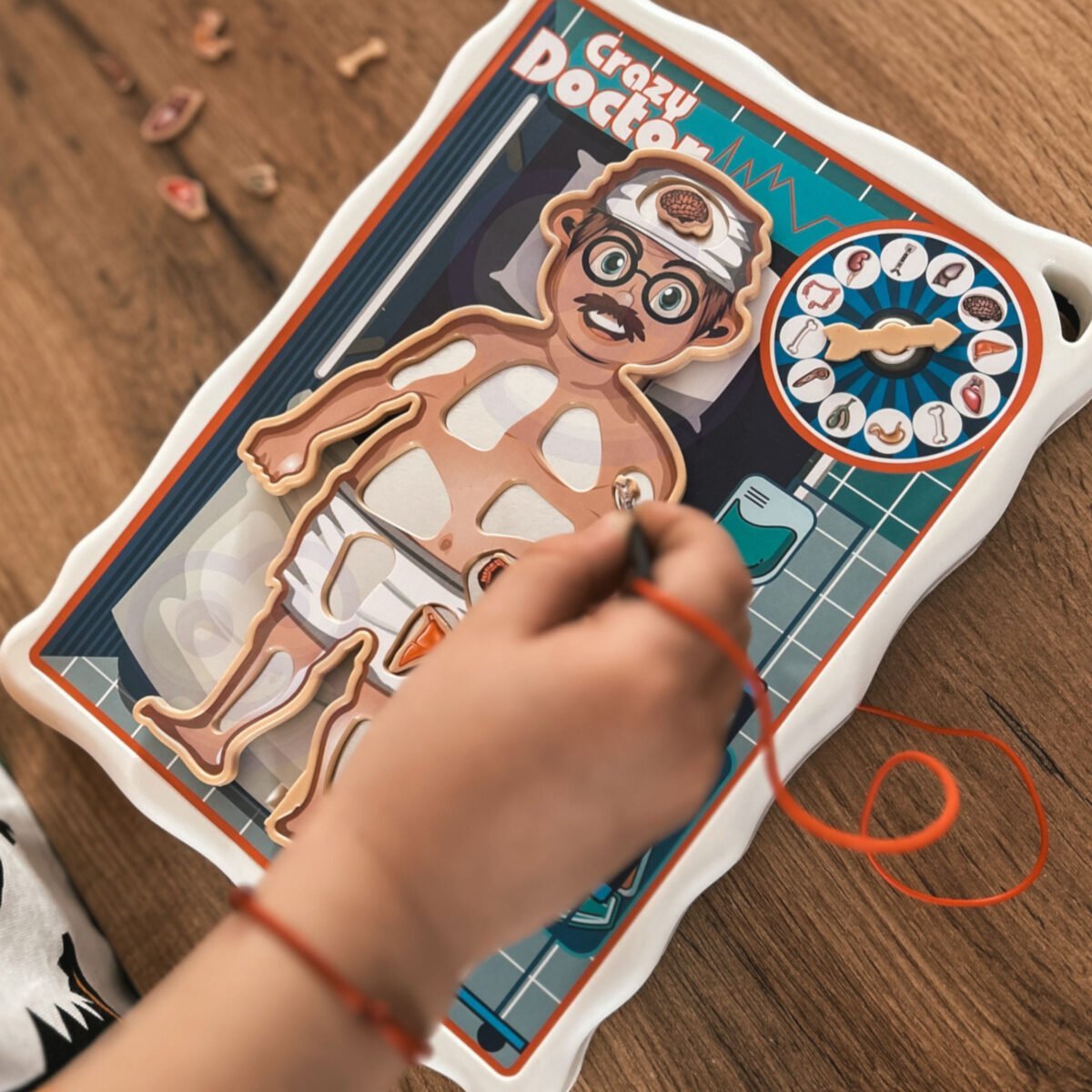 Vikrumo žaidimas: daktaro operacija – Paveikslėlis 2