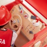 Didelis medinis gaisrinis automobilis – ugniagesių žaidimų centras su priedais – Paveikslėlis 7