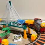 Elektrinis traukinys ir lenktynių trasa du viename su šviečiančiu viaduku, 192 dalių – Paveikslėlis 3