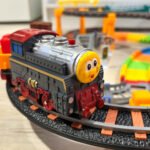 Elektrinis traukinys ir lenktynių trasa du viename su šviečiančiu viaduku, 192 dalių – Paveikslėlis 9