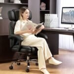 Ergonomiška biuro kėdė su atlenkiamu atlošu ir kojų atrama