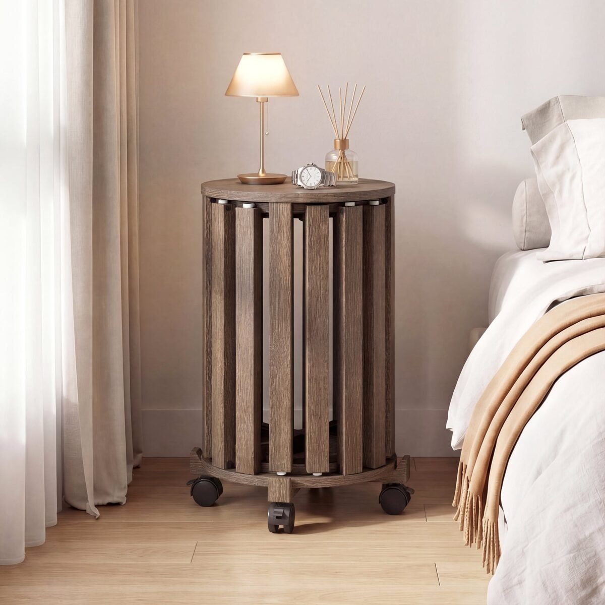 Keturių sustatomų medinių taburečių komplektas su ratukais (Riešuto) – Paveikslėlis 3