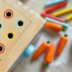 Medinė 4in1 lavinamoji rūšiavimo dėžutė su stalčiumi