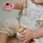 Medinė edukacinė piramidė su lapute
