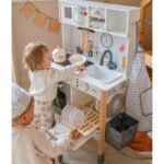 Medinė interaktyvi virtuvėlė 9 viename su skalbykle ir kreidine lenta – Paveikslėlis 6