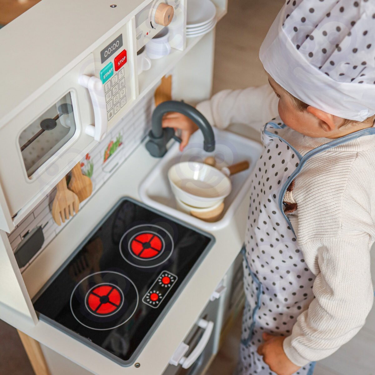 Medinė interaktyvi virtuvėlė 9 viename su skalbykle ir kreidine lenta – Paveikslėlis 10