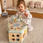 Medinis Montessori lavinamasis šešiakampis su atidaromu dangčiu – Paveikslėlis 7