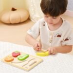 Medinis Montessori pjaustomų vaisių rinkinys su peiliuku ir lentele