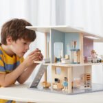 Medinių lėlių šeimos rinkinys su lanksčiomis galūnėmis – Paveikslėlis 5