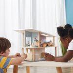 Medinių lėlių šeimos rinkinys su lanksčiomis galūnėmis – Paveikslėlis 8