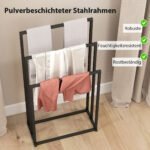 Pastatomas plieninis trijų pakopų rankšluosčių stovas