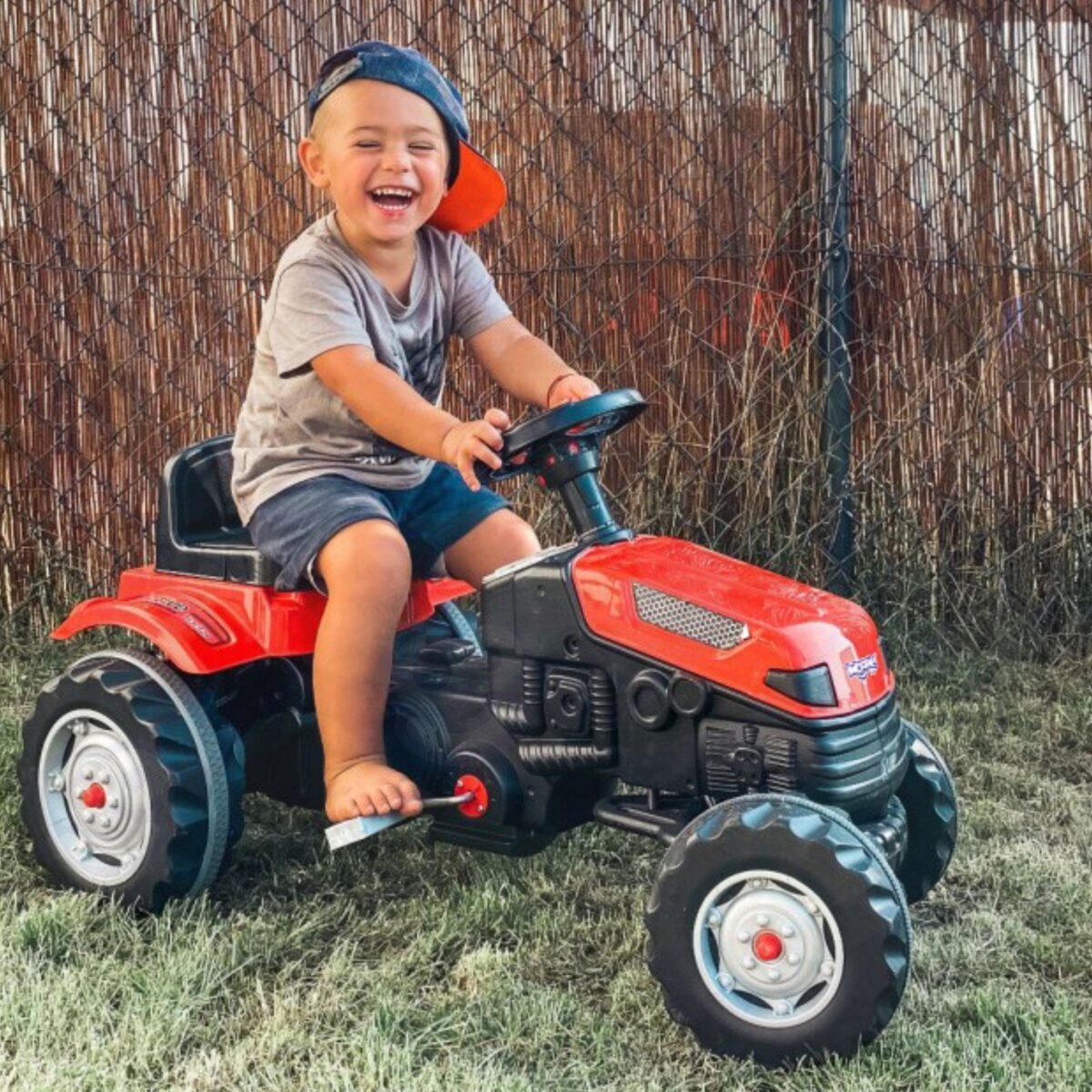 Pedalinis minamas traktorius su tyliais ratais – Paveikslėlis 3