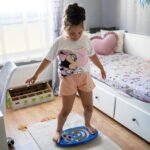 Sensorinė medinė balansavimo lenta su labirintu – Paveikslėlis 2